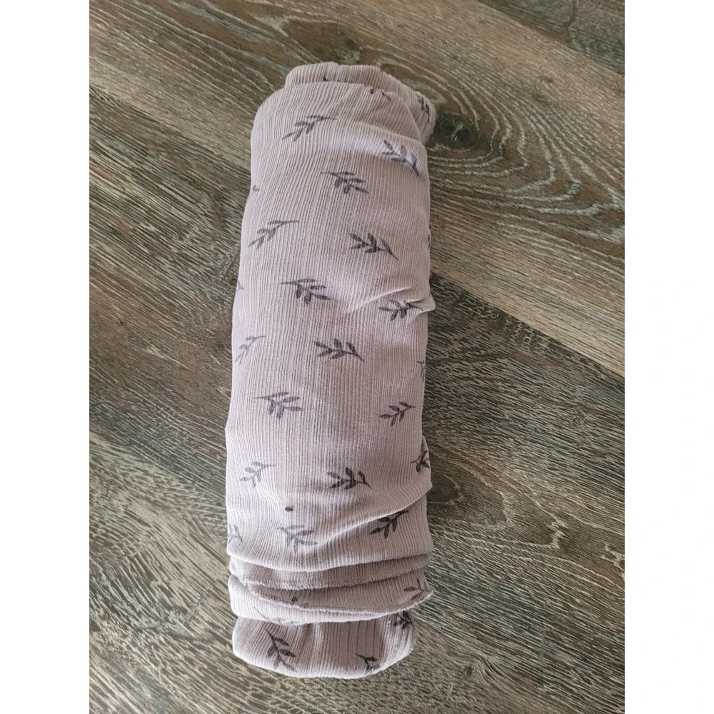Kate Quinn Mauve Ribbed Knit Botanical Sprig Swaddle Blanket 46 x 46 #7